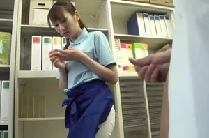 Hai má con đáng thương bị tên trộm đột nhập cưỡng bức